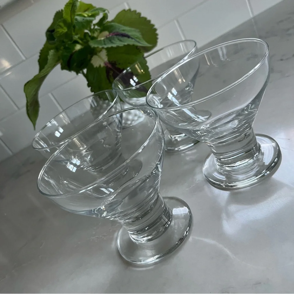 Crate & Barrel clear footed bowls. 4 total. EUC